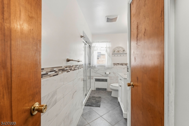 72 Clarendon Place Hackensack NJ 07601