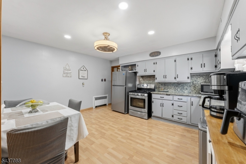 72 Clarendon Place Hackensack NJ 07601