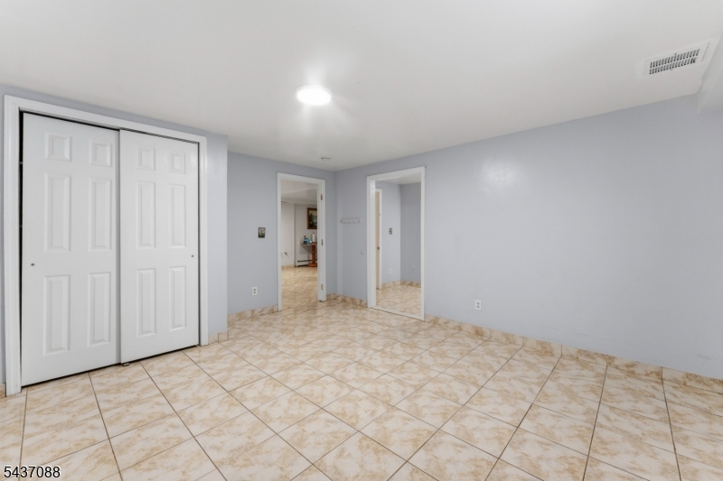 72 Clarendon Place Hackensack NJ 07601