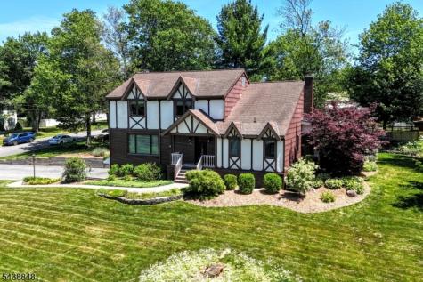 16 Weeden Drive West Milford NJ 07480