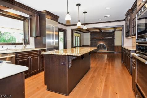 16 Weeden Drive West Milford NJ 07480