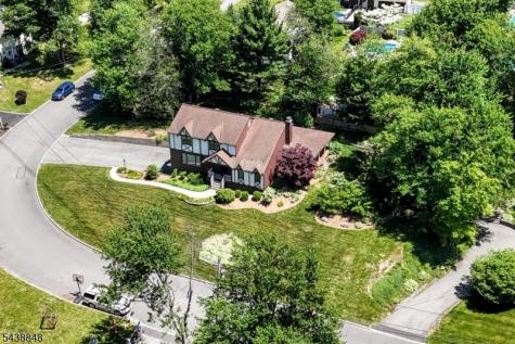 16 Weeden Drive West Milford NJ 07480