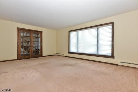 16 Weeden Drive West Milford NJ 07480
