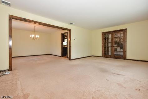 16 Weeden Drive West Milford NJ 07480