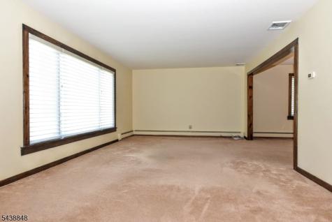 16 Weeden Drive West Milford NJ 07480
