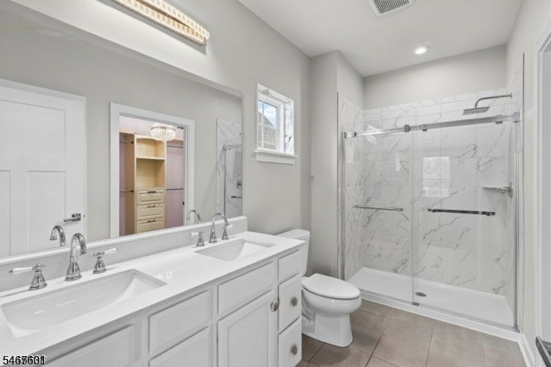 18 Mountain View Lane Mansfield NJ 07865