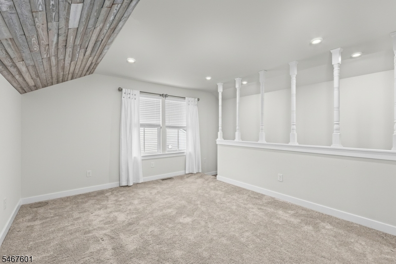 18 Mountain View Lane Mansfield NJ 07865
