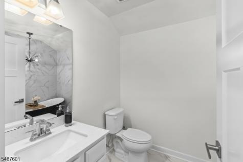 18 Mountain View Lane Mansfield NJ 07865
