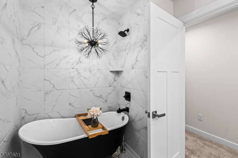 18 Mountain View Lane Mansfield NJ 07865