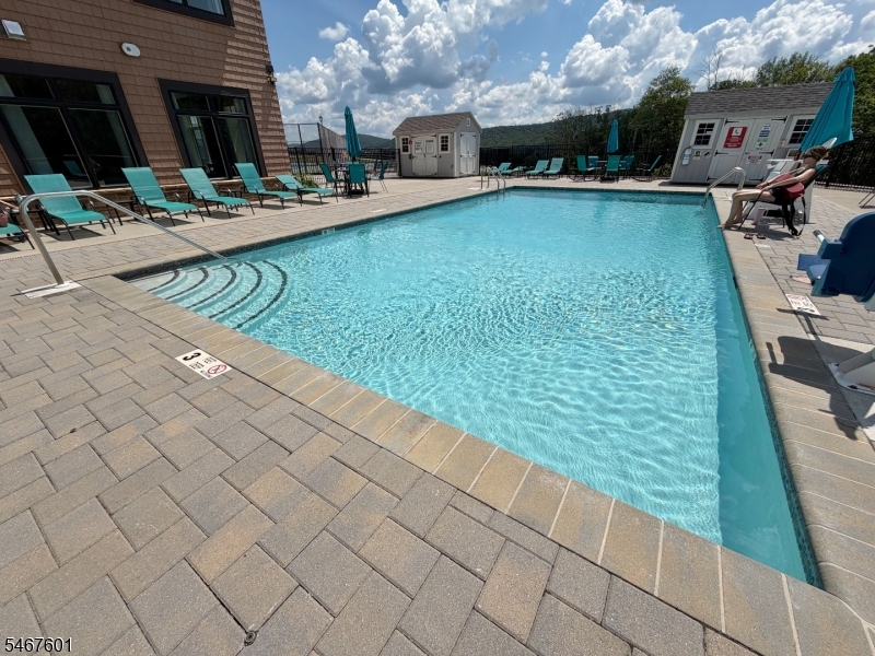 18 Mountain View Lane Mansfield NJ 07865
