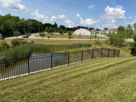 18 Mountain View Lane Mansfield NJ 07865