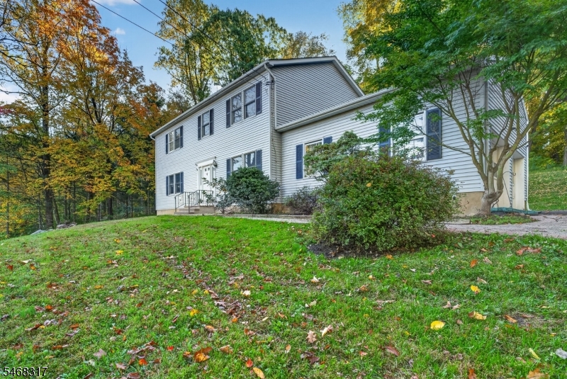 53 Russling Road Independence NJ 07840