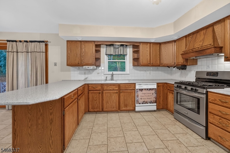 53 Russling Road Independence NJ 07840