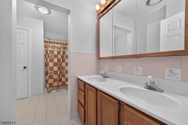 53 Russling Road Independence NJ 07840