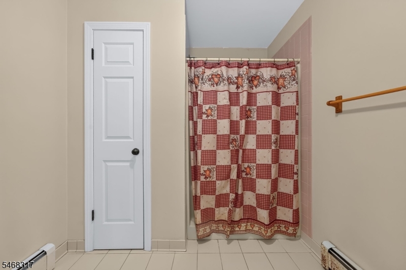 53 Russling Road Independence NJ 07840