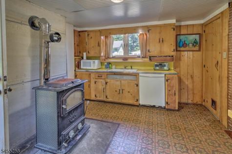 6 Bodine Avenue Peapack Gladstone NJ 07934