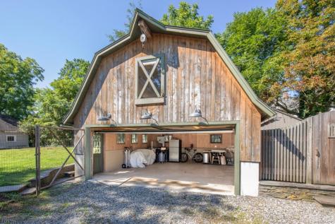 6 Bodine Avenue Peapack Gladstone NJ 07934