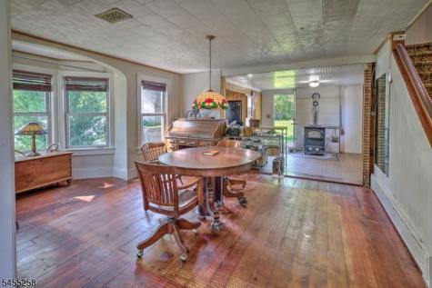 6 Bodine Avenue Peapack Gladstone NJ 07934