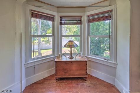 6 Bodine Avenue Peapack Gladstone NJ 07934