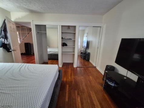 66 Independence Drive Roselle NJ 07203