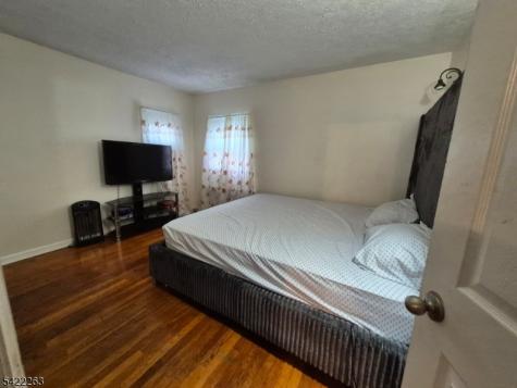 66 Independence Drive Roselle NJ 07203