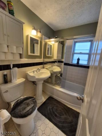 66 Independence Drive Roselle NJ 07203