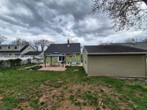 66 Independence Drive Roselle NJ 07203