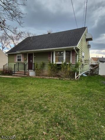 66 Independence Drive Roselle NJ 07203