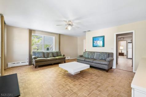 186 W Northfield Road Livingston NJ 07039