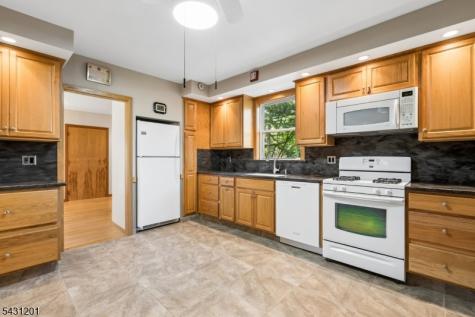 186 W Northfield Road Livingston NJ 07039