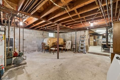186 W Northfield Road Livingston NJ 07039