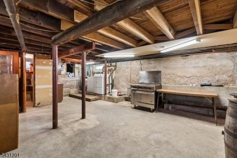 186 W Northfield Road Livingston NJ 07039