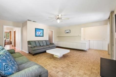 186 W Northfield Road Livingston NJ 07039