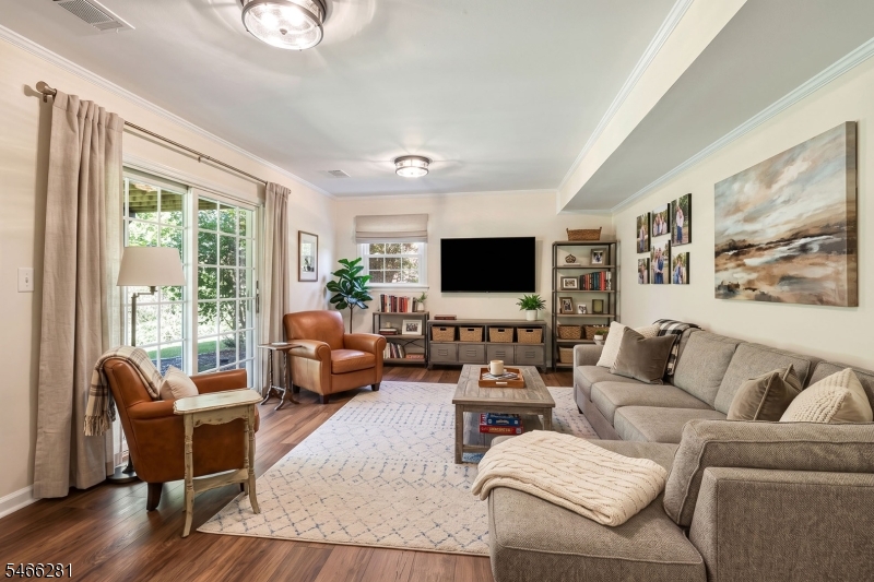 6 Dorothy Drive Morris NJ 07960
