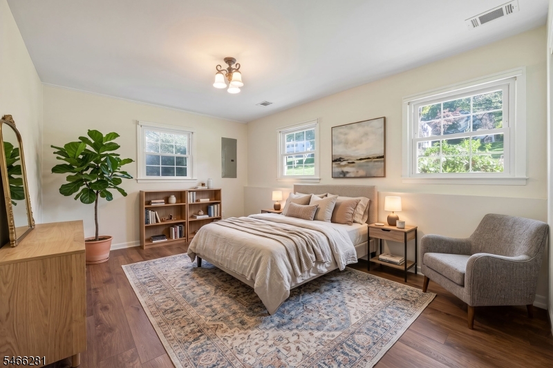 6 Dorothy Drive Morris NJ 07960