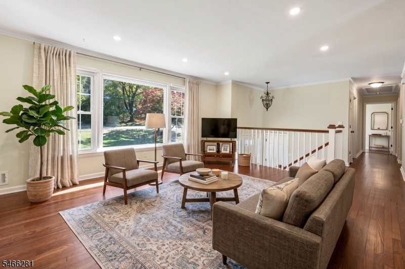 6 Dorothy Drive Morris NJ 07960