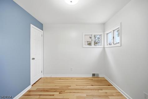 31 Ackerson Place Passaic NJ 07055