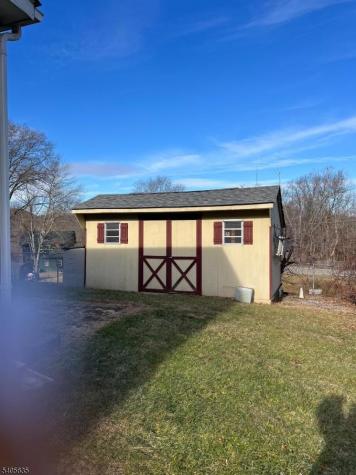 92 New Street Oxford NJ 07863