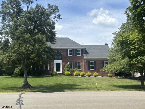 8 Stiles Lane Franklin NJ 08823
