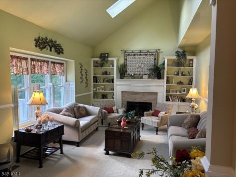 8 Stiles Lane Franklin NJ 08823