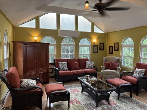 8 Stiles Lane Franklin NJ 08823