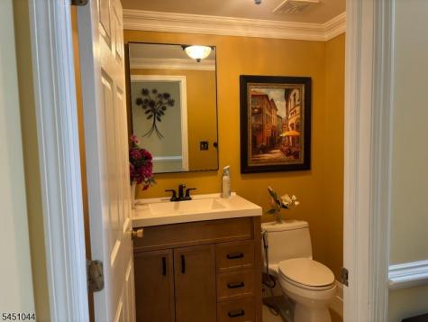8 Stiles Lane Franklin NJ 08823
