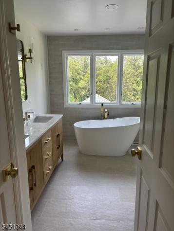 8 Stiles Lane Franklin NJ 08823