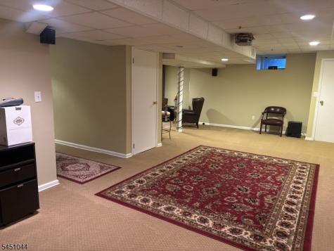 8 Stiles Lane Franklin NJ 08823