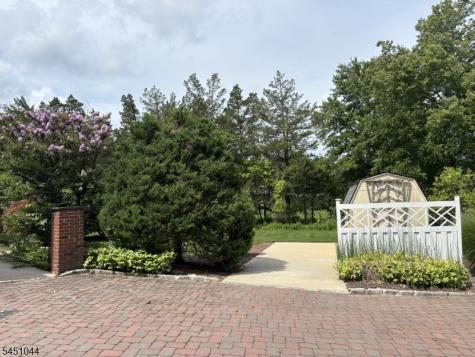 8 Stiles Lane Franklin NJ 08823