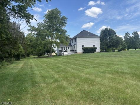 8 Stiles Lane Franklin NJ 08823