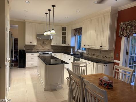 8 Stiles Lane Franklin NJ 08823