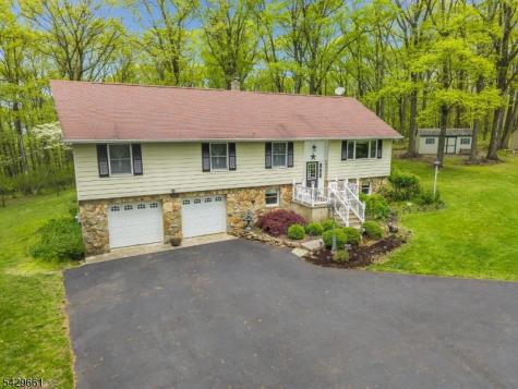 87 Buckhorn Drive White NJ 07823