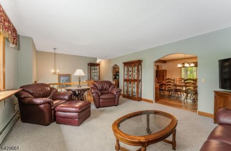 87 Buckhorn Drive White NJ 07823