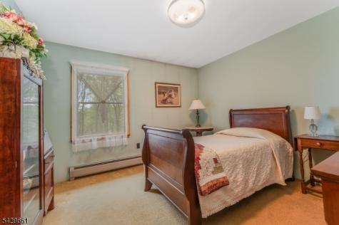 87 Buckhorn Drive White NJ 07823